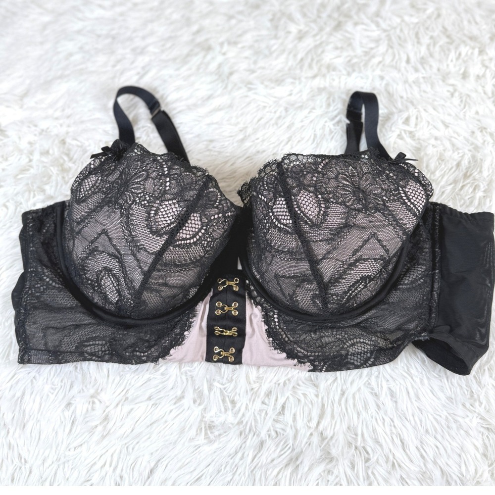 Cacique Lightly Lined Balconette Bra 44D Black Lace Underwire Hook Eye Pirate